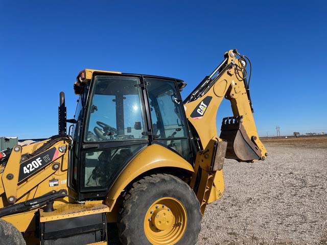 2014 CAT 420F IT